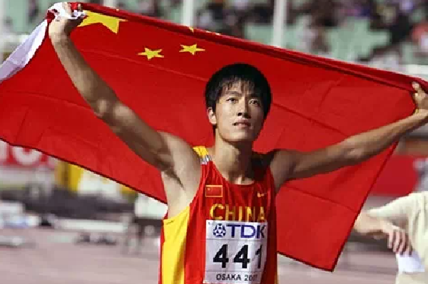刘翔打破世界纪录