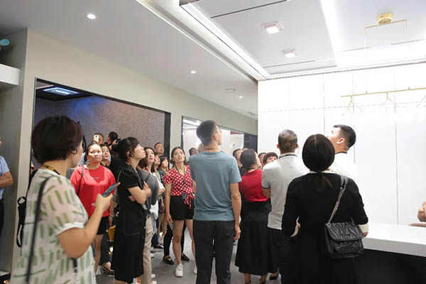 奥华9A级三面智能整装展厅