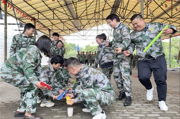 奥华家人们迅速投入训练