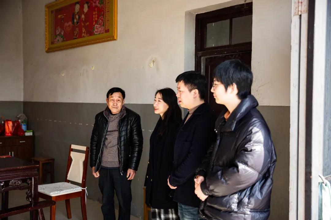 岁寒人暖 奥华慰问困难职工 点滴温情暖人心