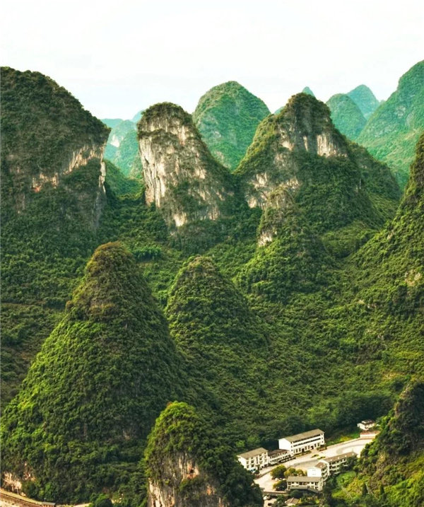 山水相依的桂林