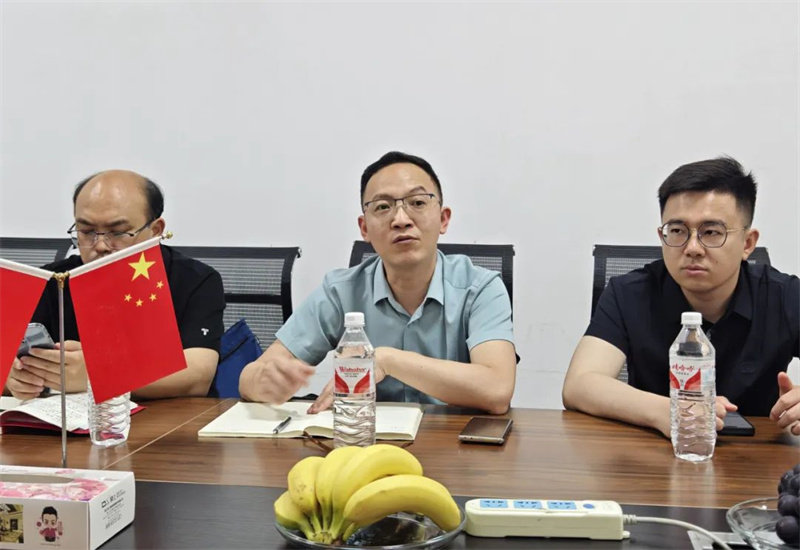 参观交流
