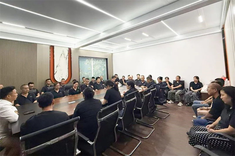 顶上生产中心半年度例会