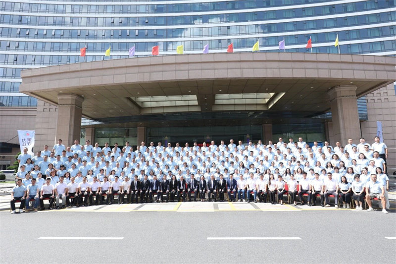 | 鼎美全国核心经销商大会暨新品发布会