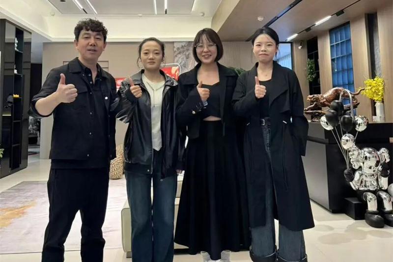 奥华优秀经销商｜阿克苏冉总：向上竞争 积极拥抱变化 不断学习